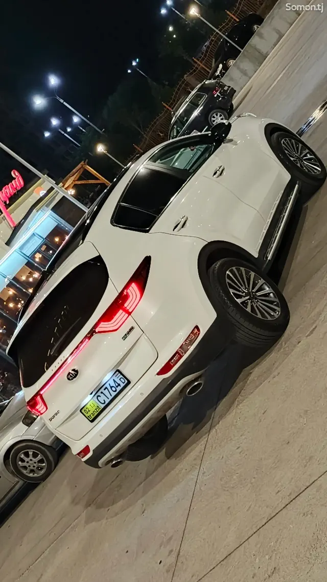 Kia Sportage 2018 · 2.0 AT