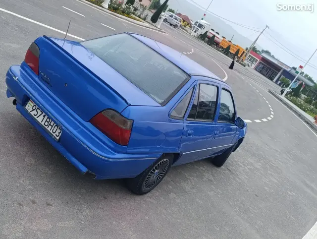 Daewoo Nexia 1996 · 1.6 MT