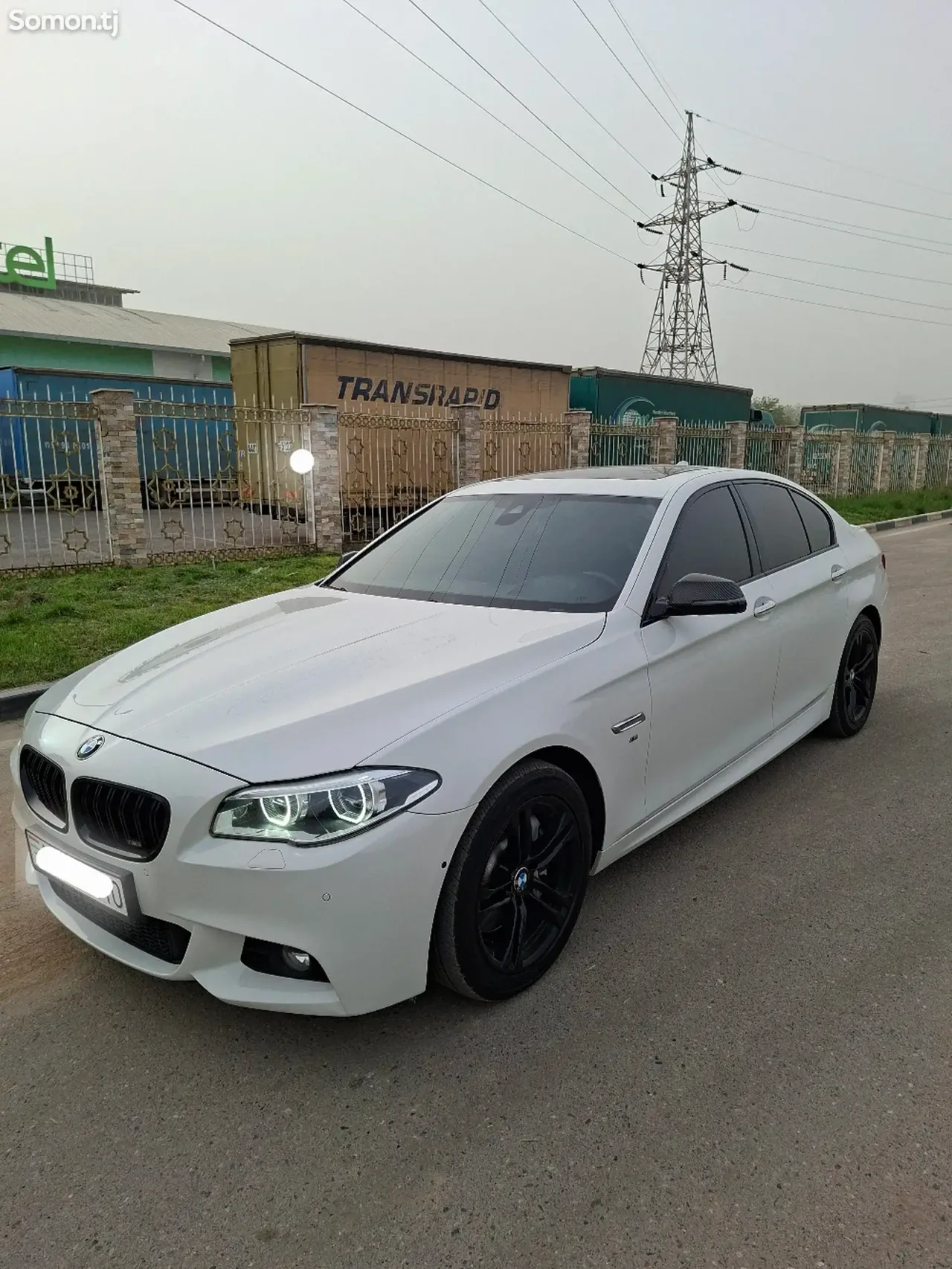BMW M5 2014 · 3.0 AT