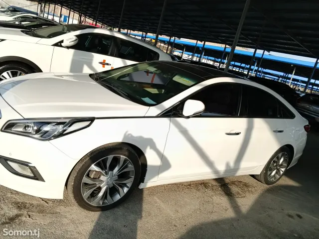 Hyundai Sonata 2014 · 2.0 AT