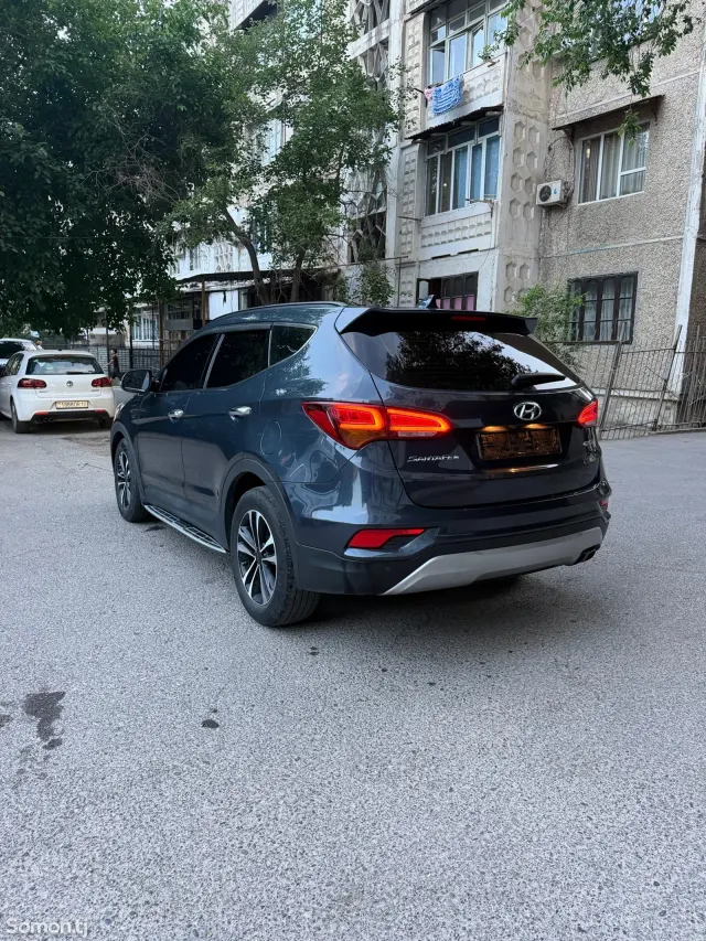 Hyundai Santa Fe 2015 · 2.0 AT