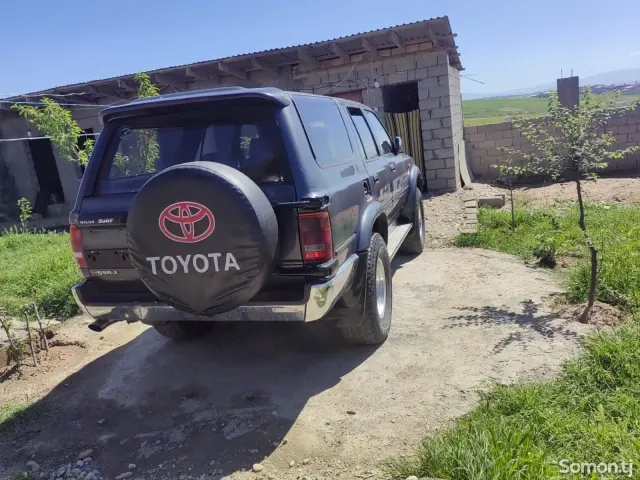Toyota Hilux Surf 1992 · 2.5 MT