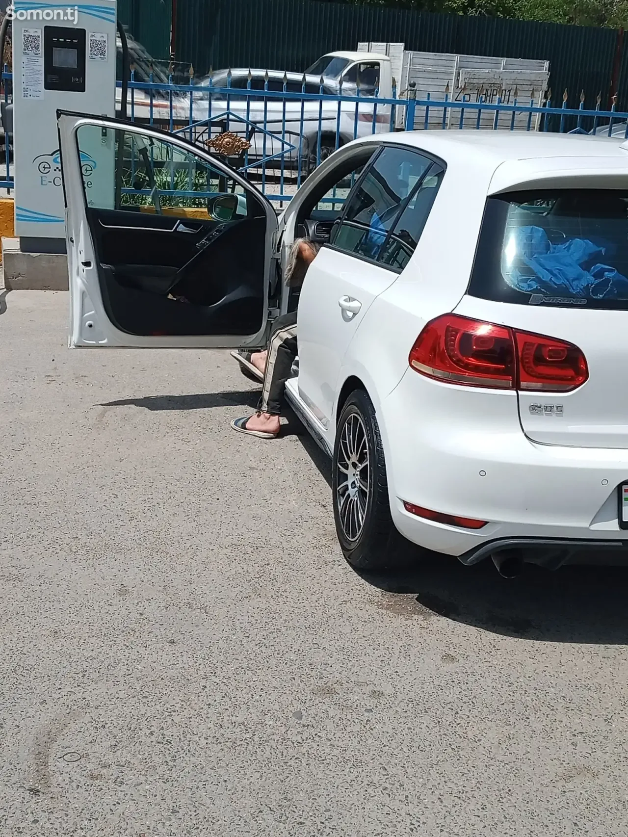 Volkswagen Golf 2012 · 2.0 AT