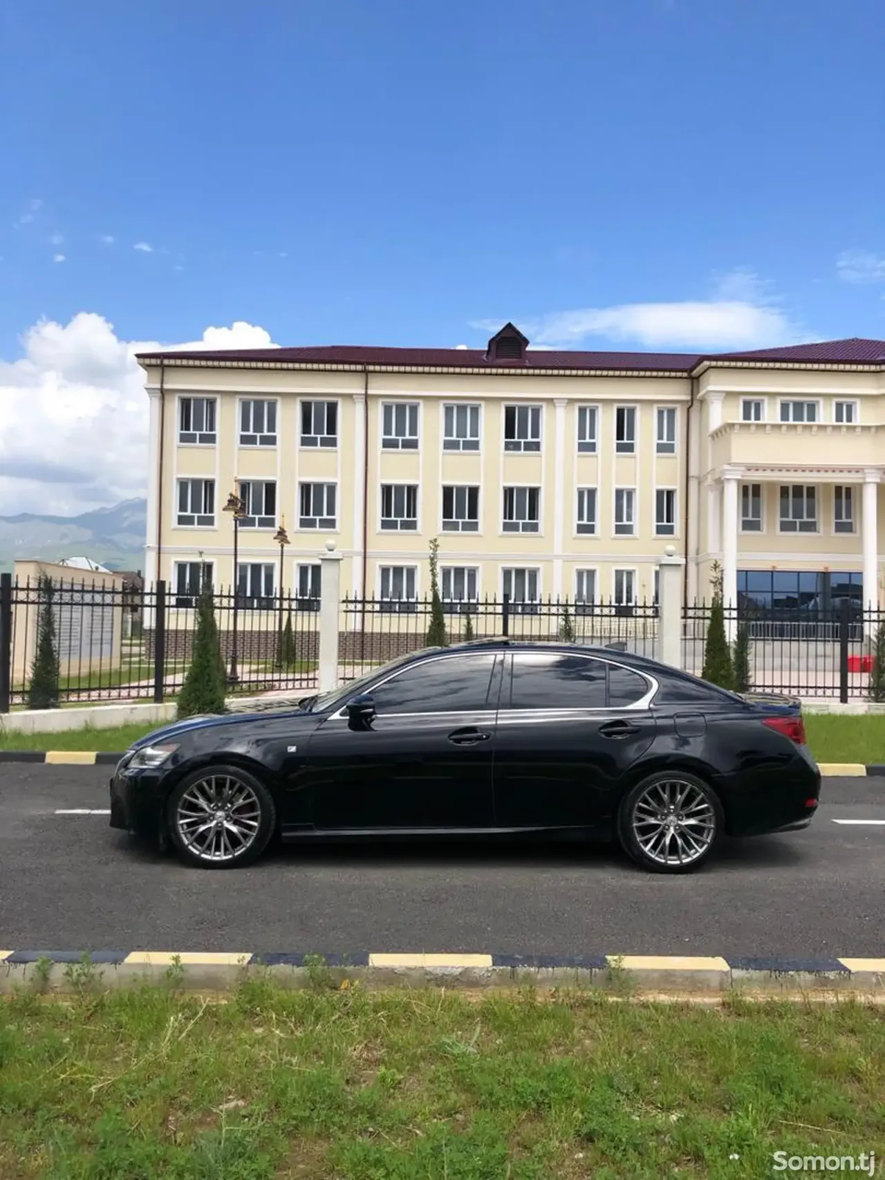 Lexus GS series 2013 · 3.5 AT