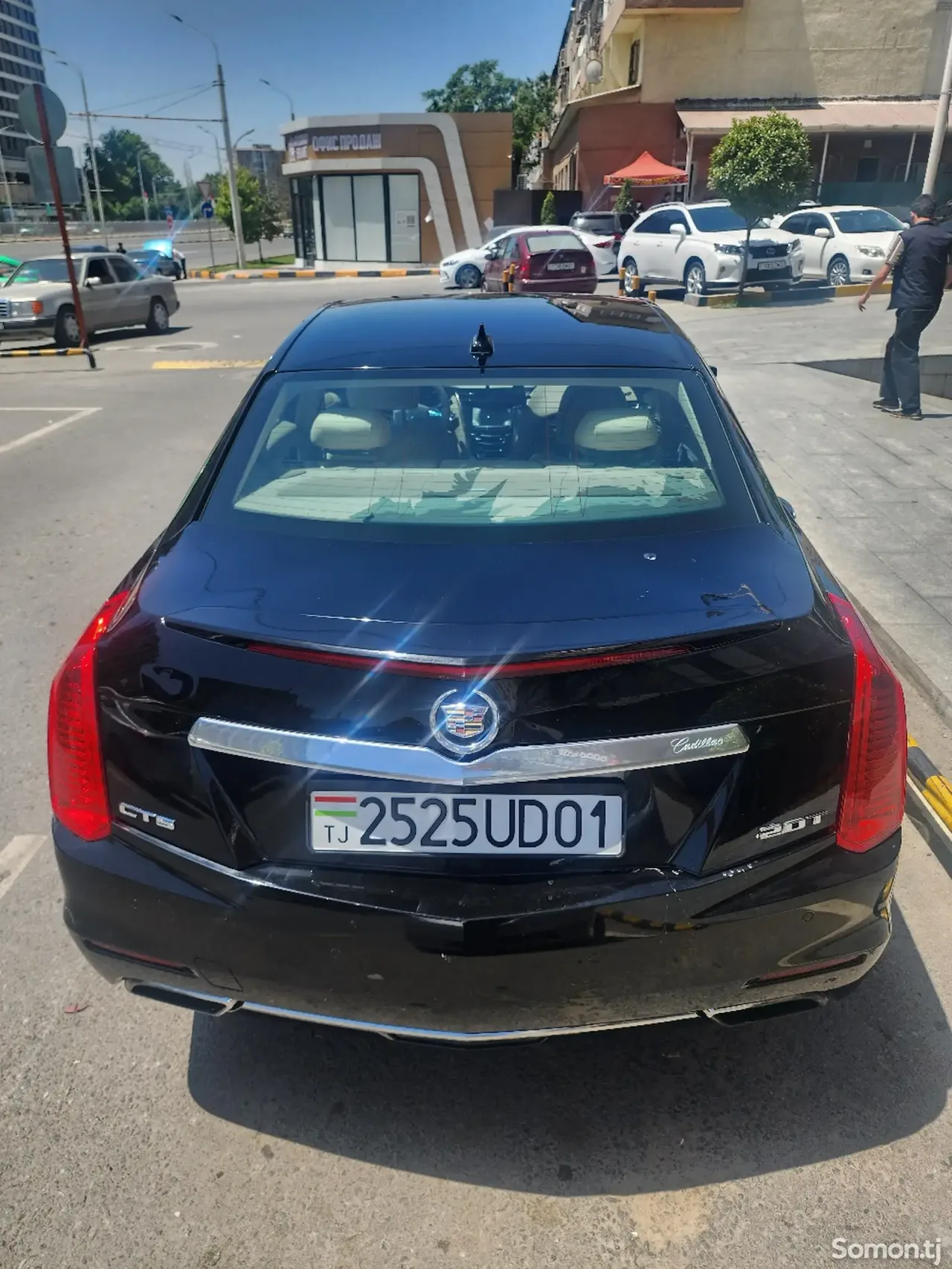 Cadillac Другая модель 2014 · 2.0 AT