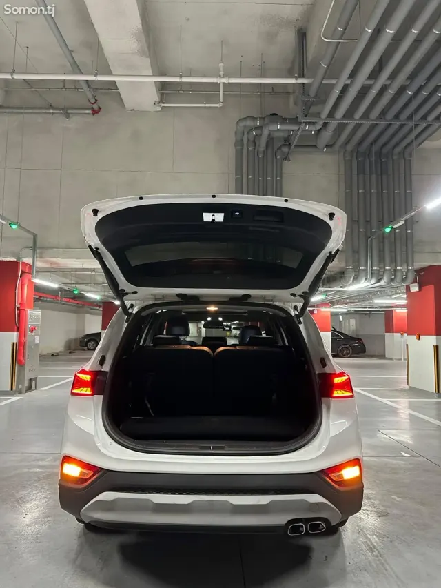 Hyundai Santa Fe 2018 · 2.0 AT