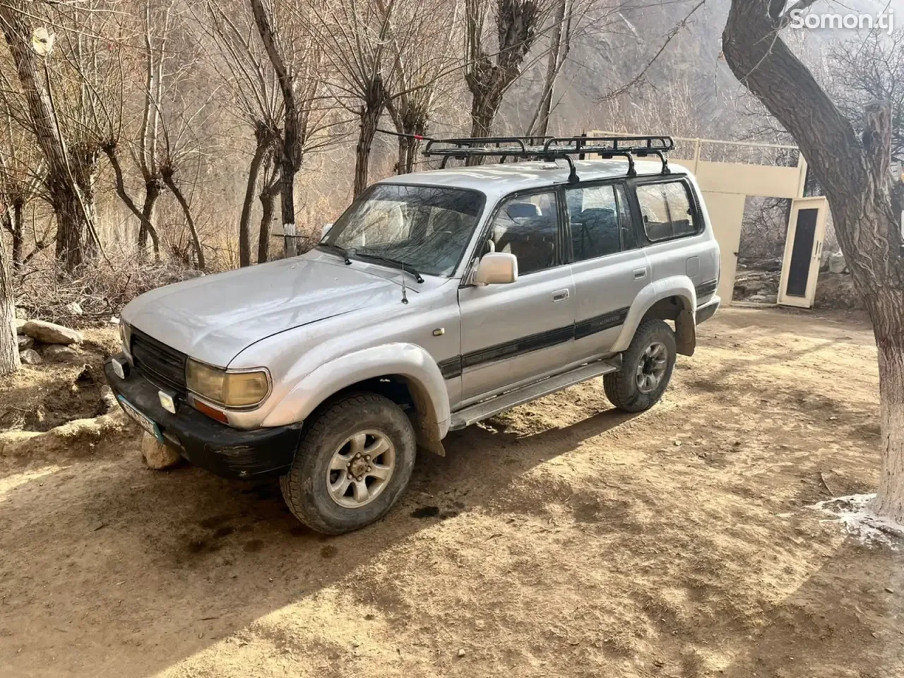 Toyota Land Cruiser 1997 · 4.6 MT