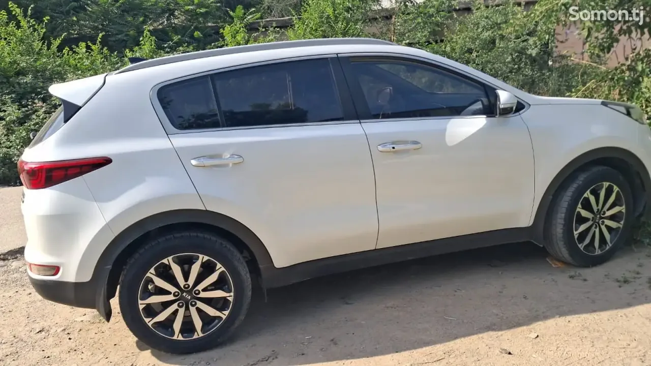 Kia K5 2016 · 1.6 AT