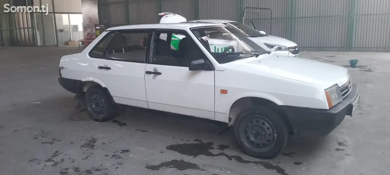 Lada (ВАЗ) 2109 1999 · 1.6 MT