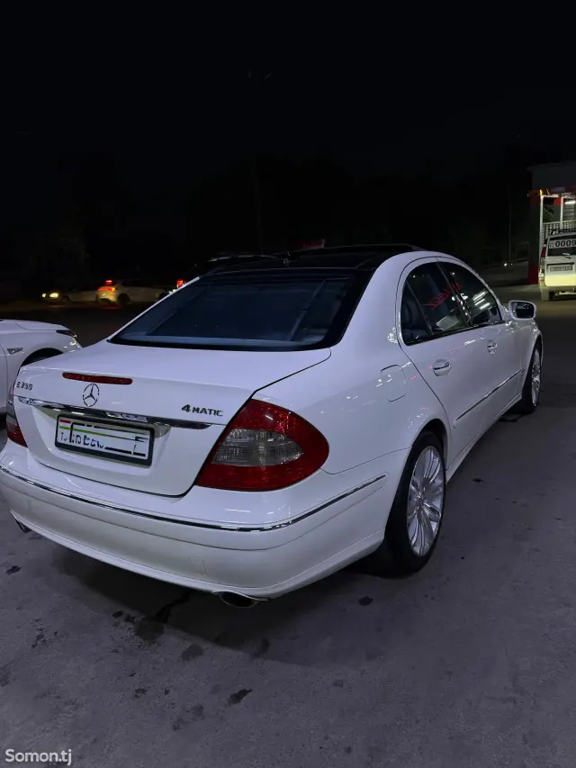 Mercedes-Benz E class 2008 · 3.5 AT