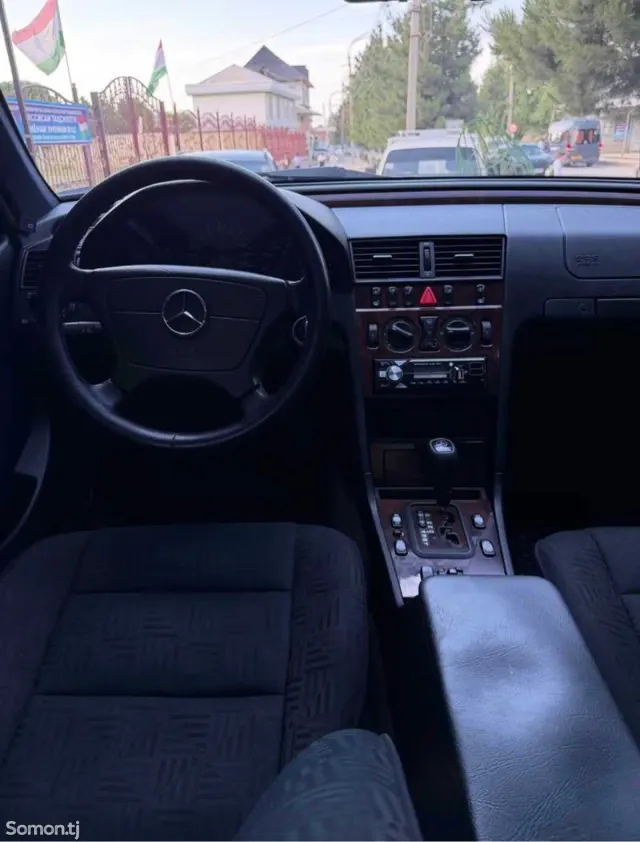 Mercedes-Benz C class 1999 · 1.8 AT