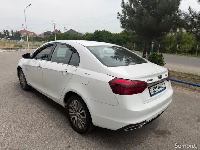 Geely Emgrand 2020 · AT