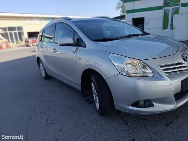 Toyota Corolla Verso 2009 · 1.9 MT