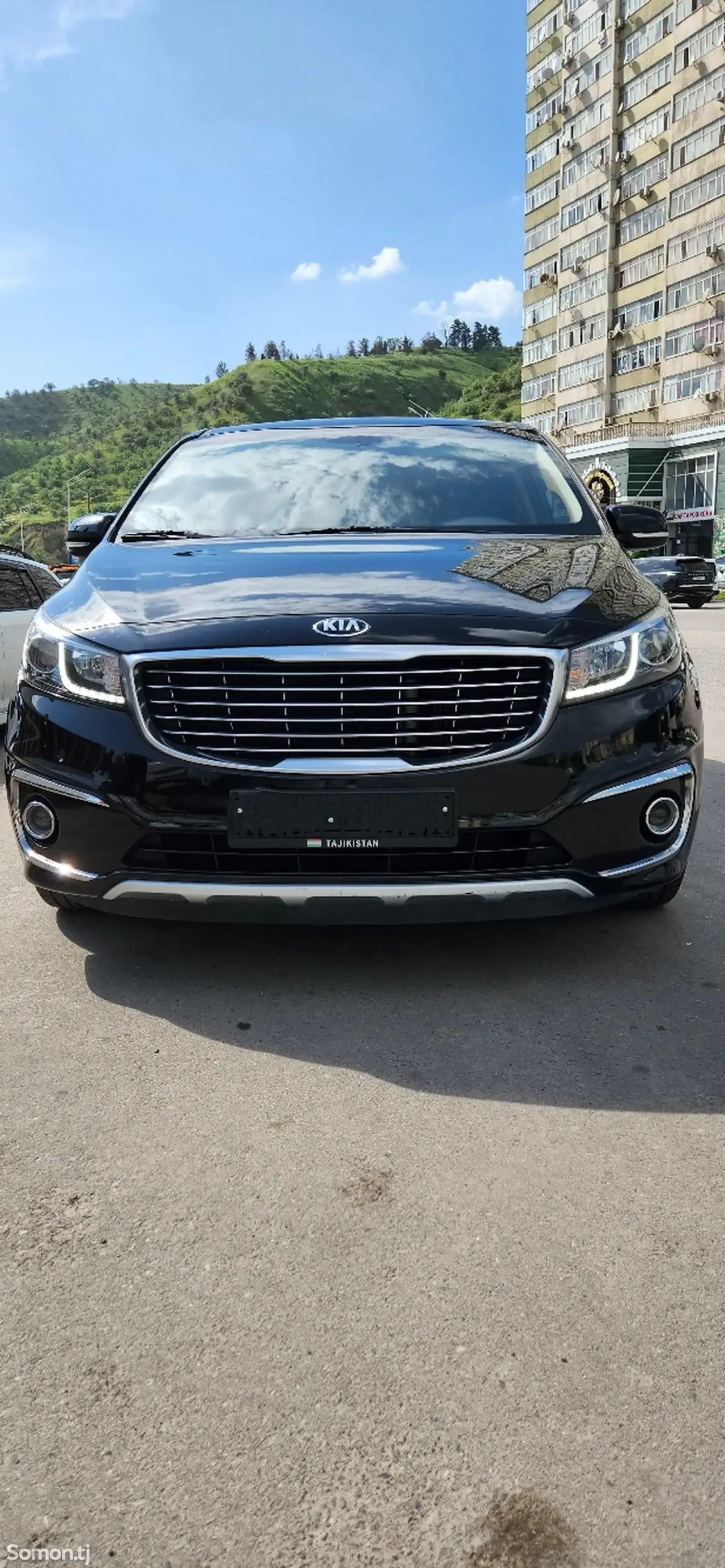 Kia Carnival 2017 · 2.2 AT
