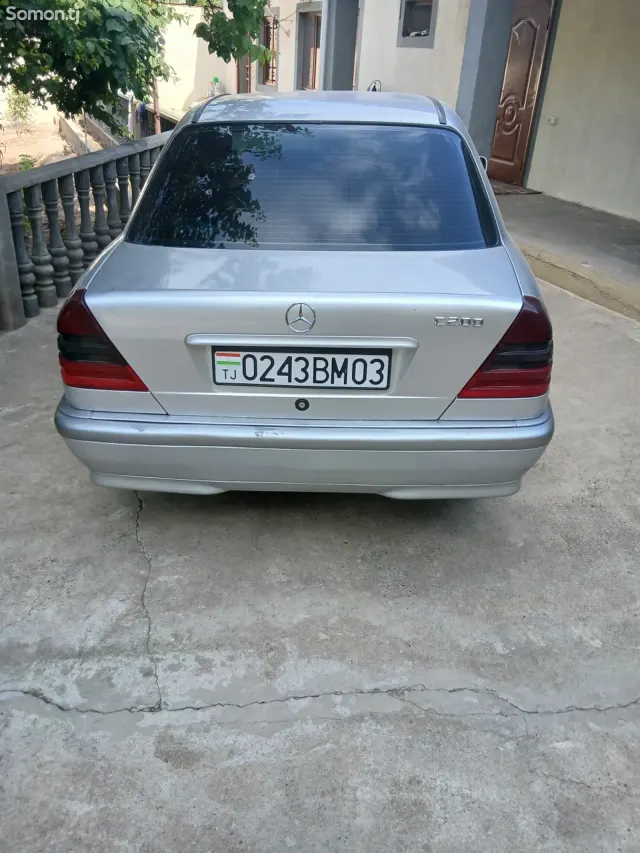 Mercedes-Benz C class 1999 · 1.8 MT