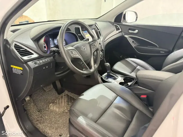 Hyundai Santa Fe 2015 · 2.0 AT