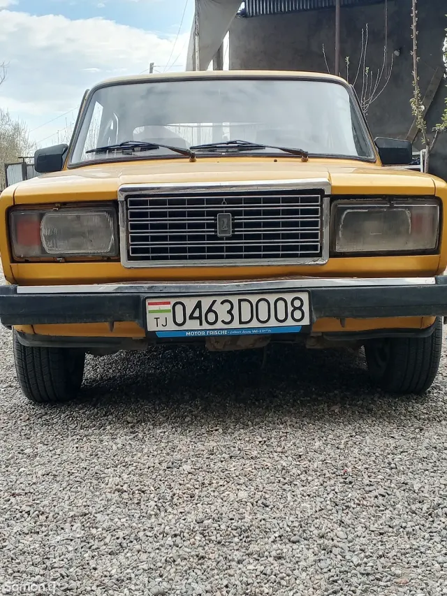 Lada (ВАЗ) 2107 2000 · 1.6 MT