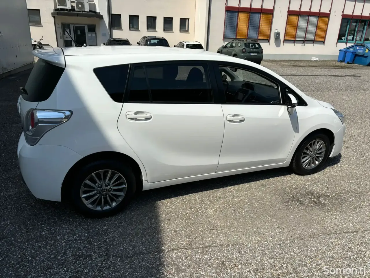 Toyota Verso 2016 · 1.6 MT