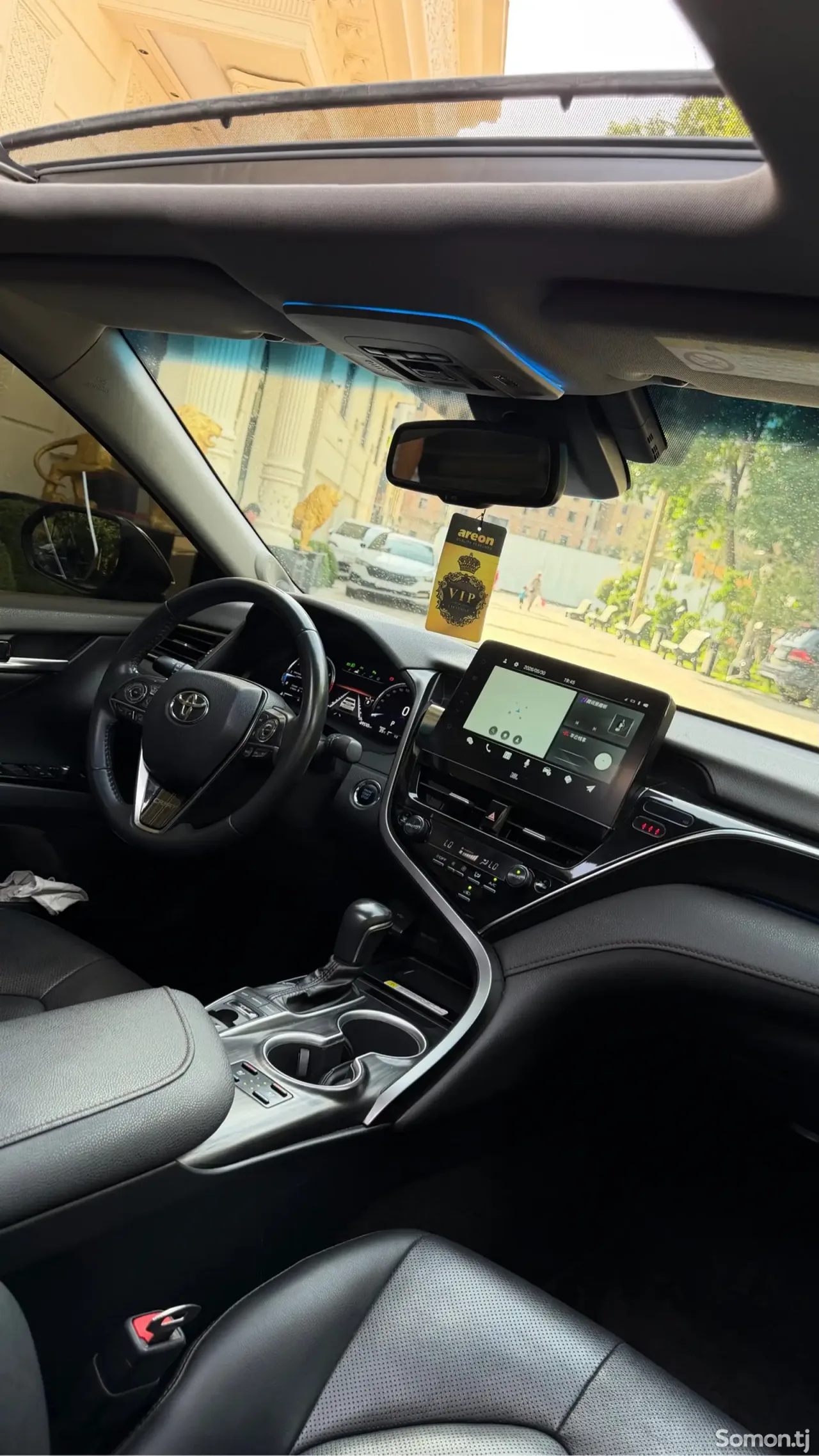 Toyota Camry 2024 · 2.5 AT