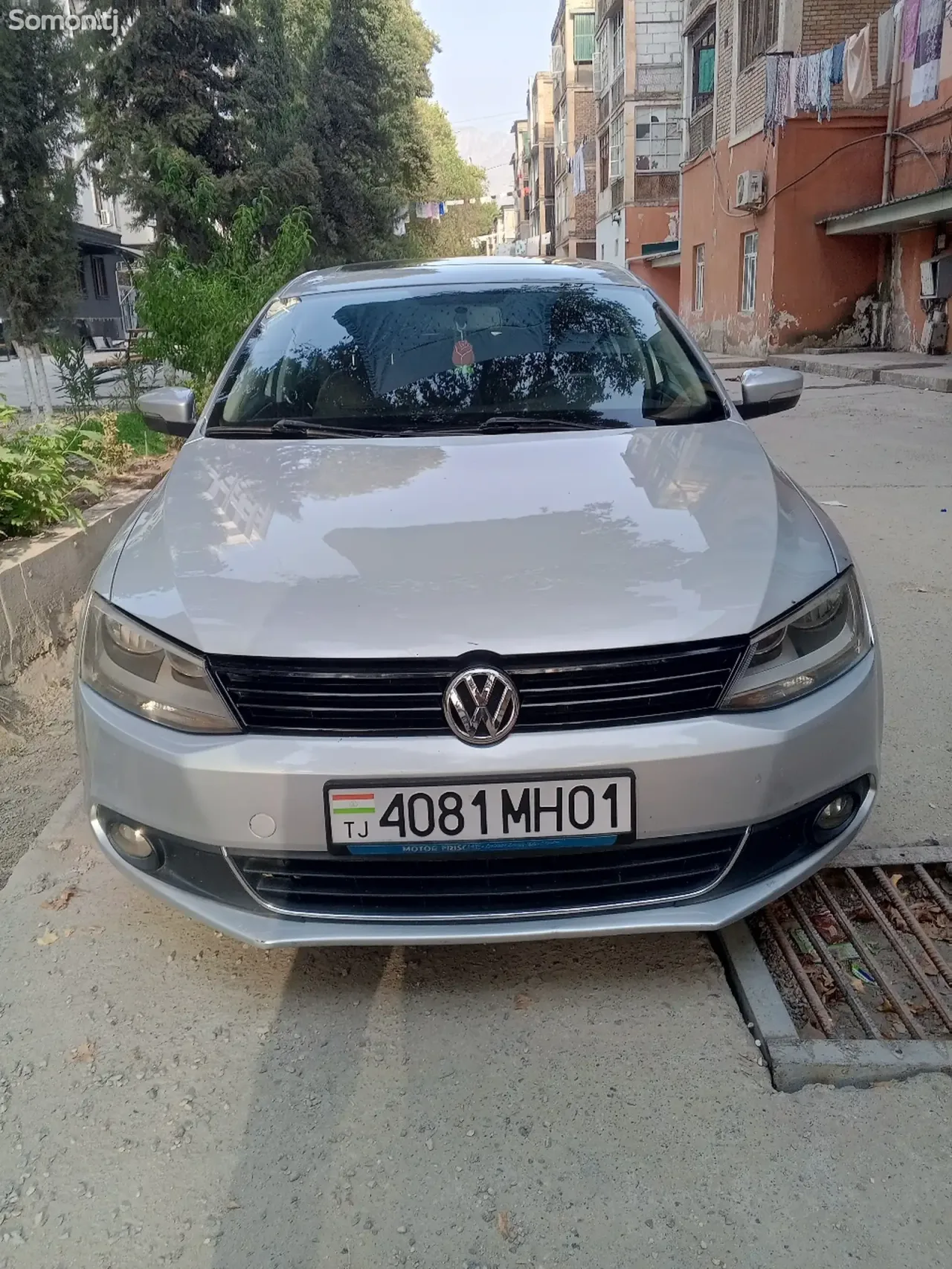 Volkswagen Jetta 2011 · 2.5 AT