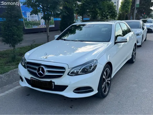 Mercedes-Benz E class 2014 · 3.0 AT