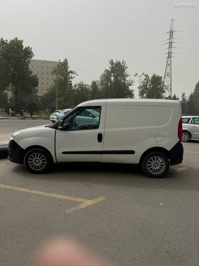 Opel Combo 2015 · 1.5 MT