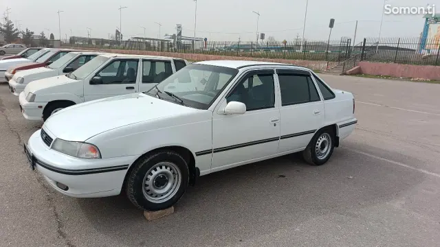 Daewoo Nexia 1996 · 1.5 MT