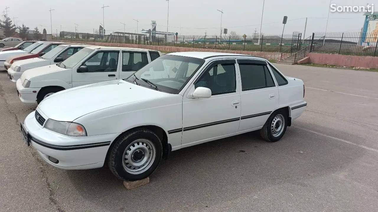 Daewoo Nexia 1996 · 1.5 MT