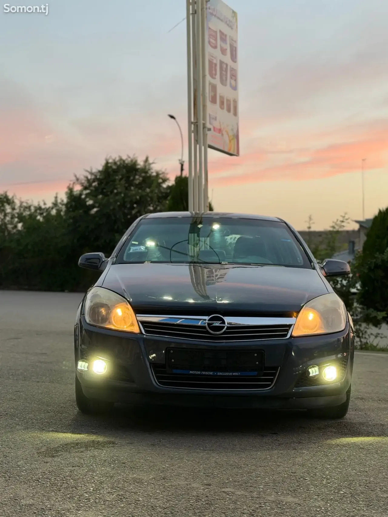 Opel Astra H 2008 · 1.8 AT