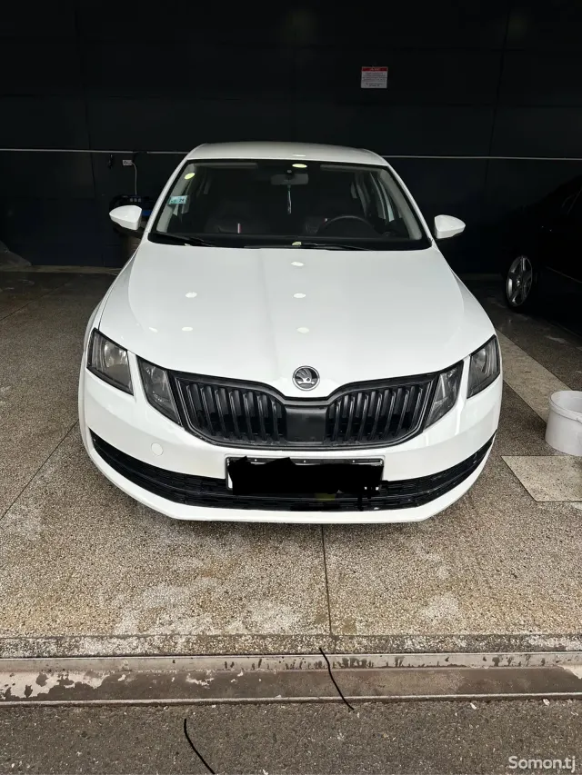 Skoda Octavia 2018 · 1.6 AT