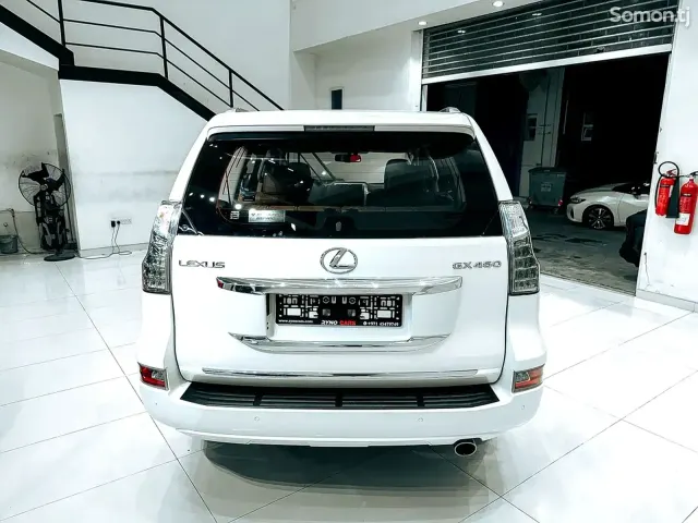 Lexus GX series 2015 · 4.6 AT