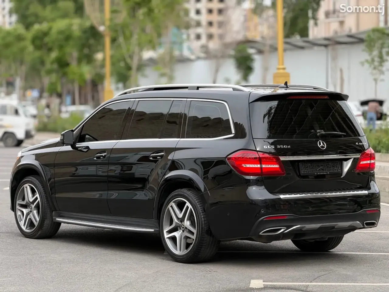 Mercedes-Benz GLS 2017 · 3.5 AT
