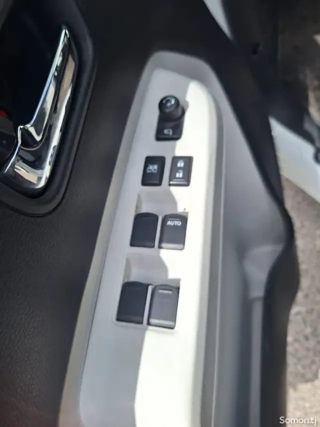 Suzuki Ignis 2018 · AT