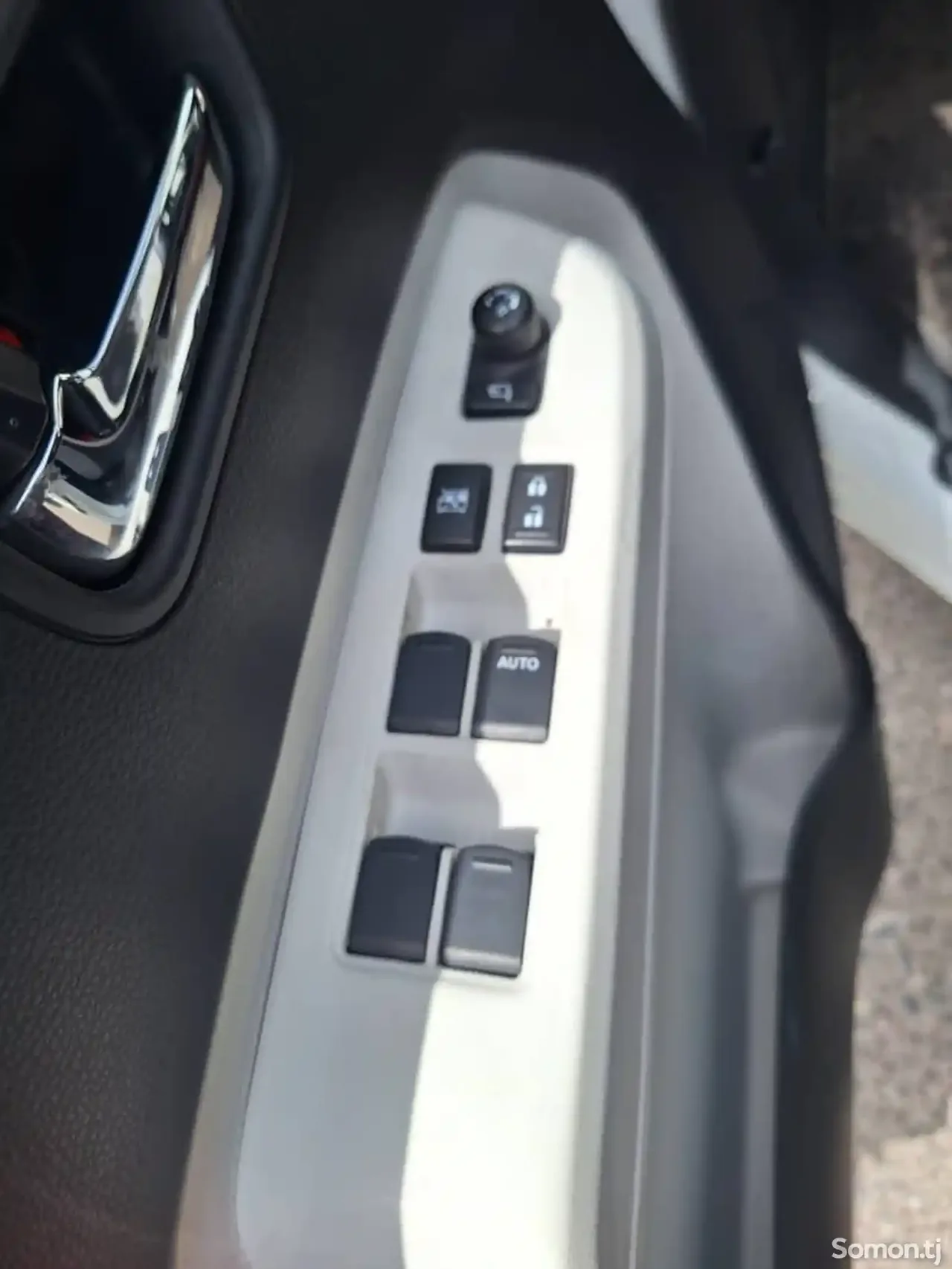 Suzuki Ignis 2018 · AT
