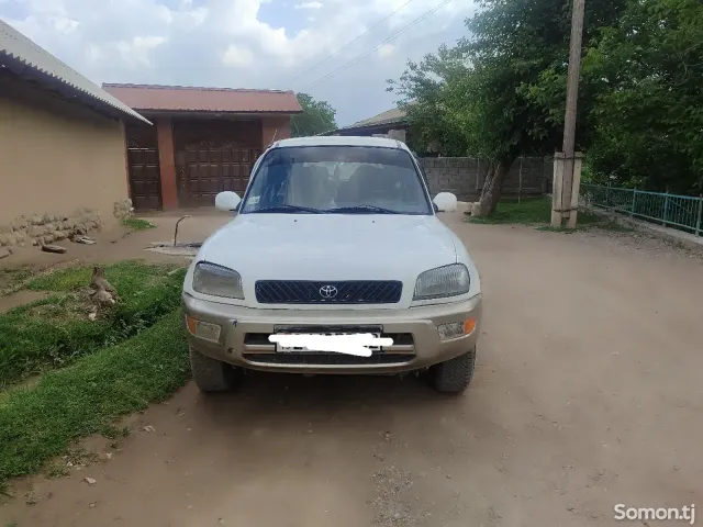 Toyota RAV 4 1998 · 2.0 AT