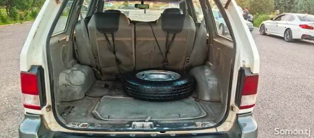 Ssang Yong Musso 2002 · 2.9 MT