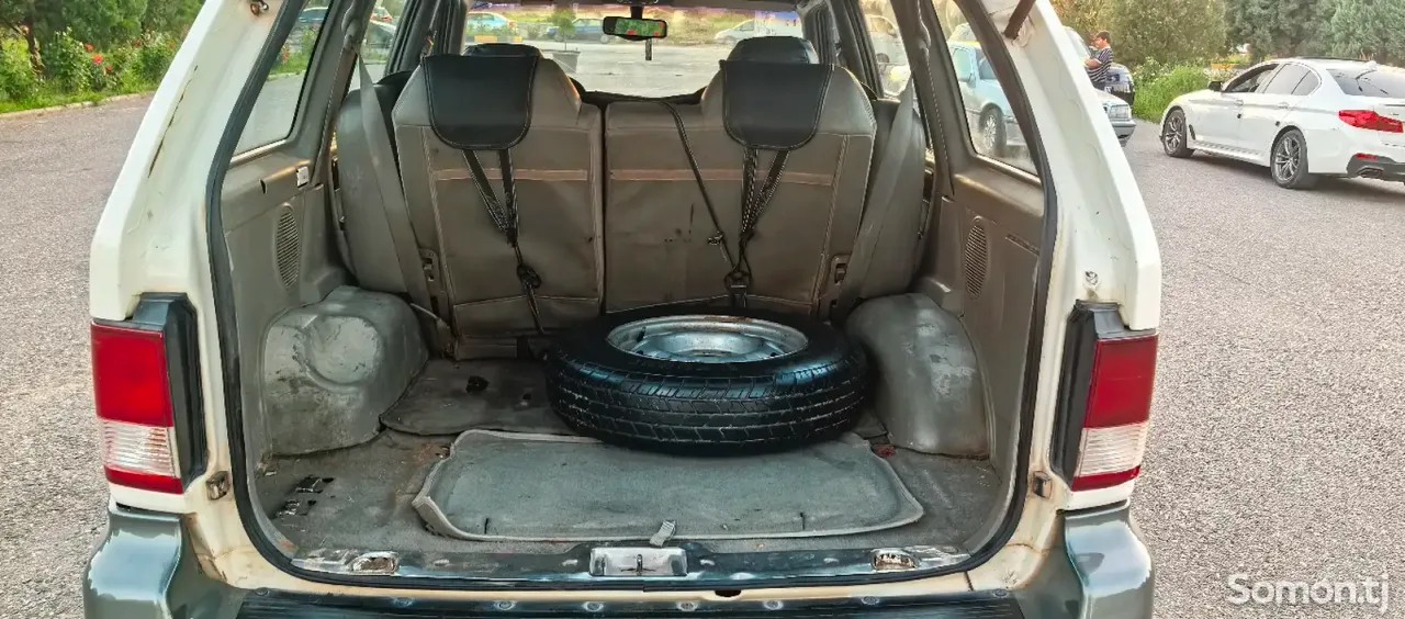 Ssang Yong Musso 2002 · 2.9 MT