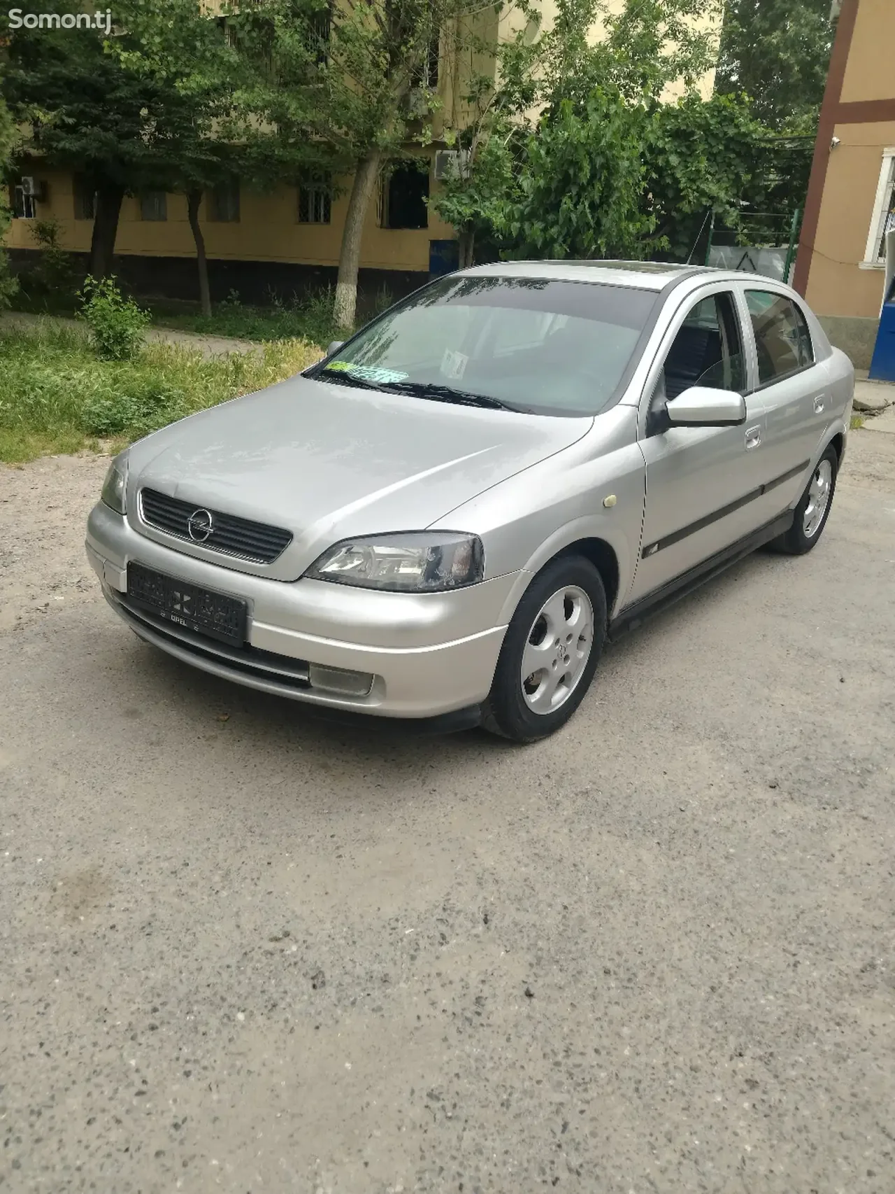 Opel Astra G 1998 · 1.6 MT