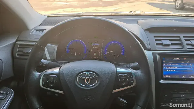Toyota Camry 2016 · 2.5 AT