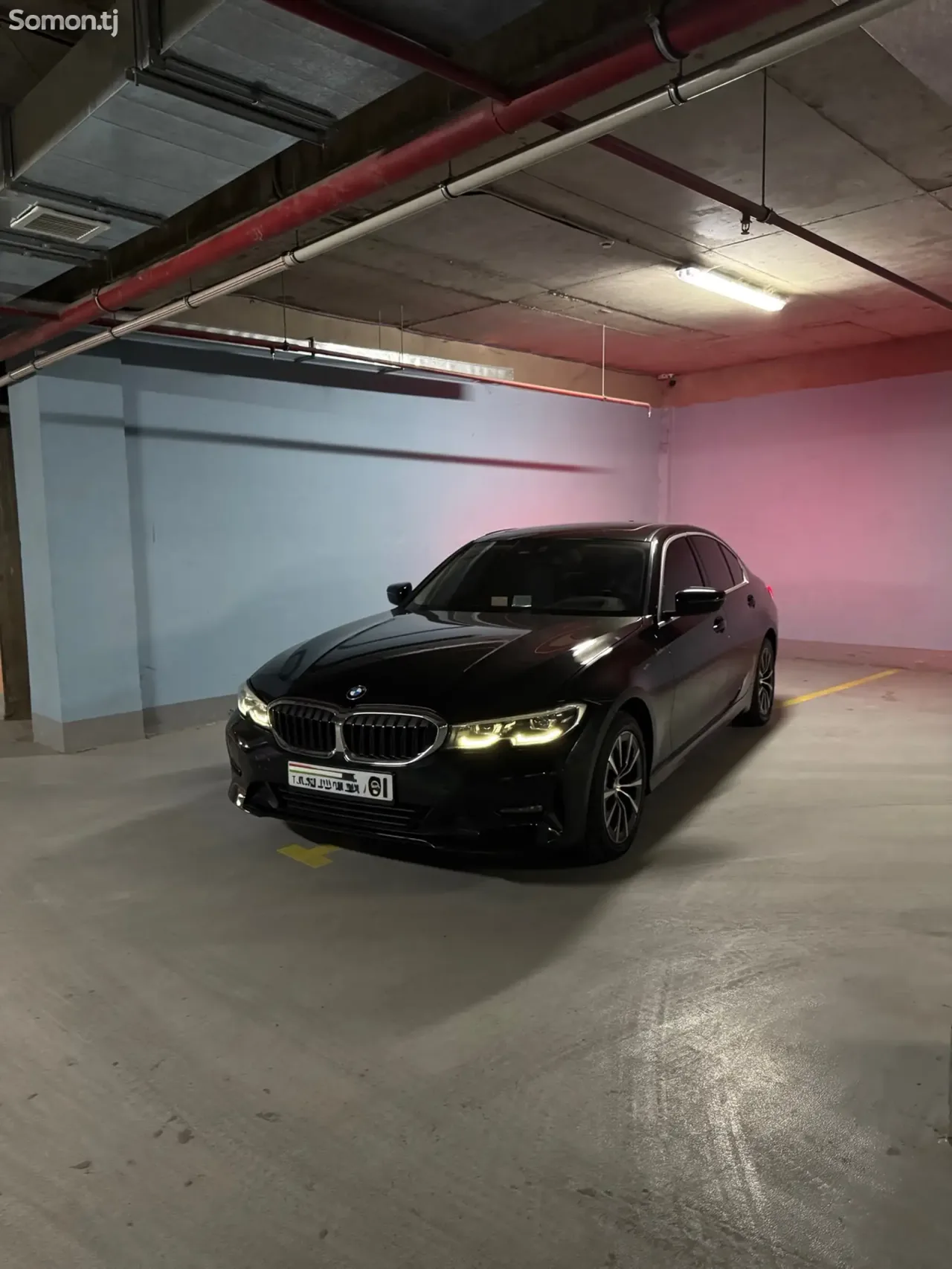 BMW 3 series 2019 · 2.0 AT