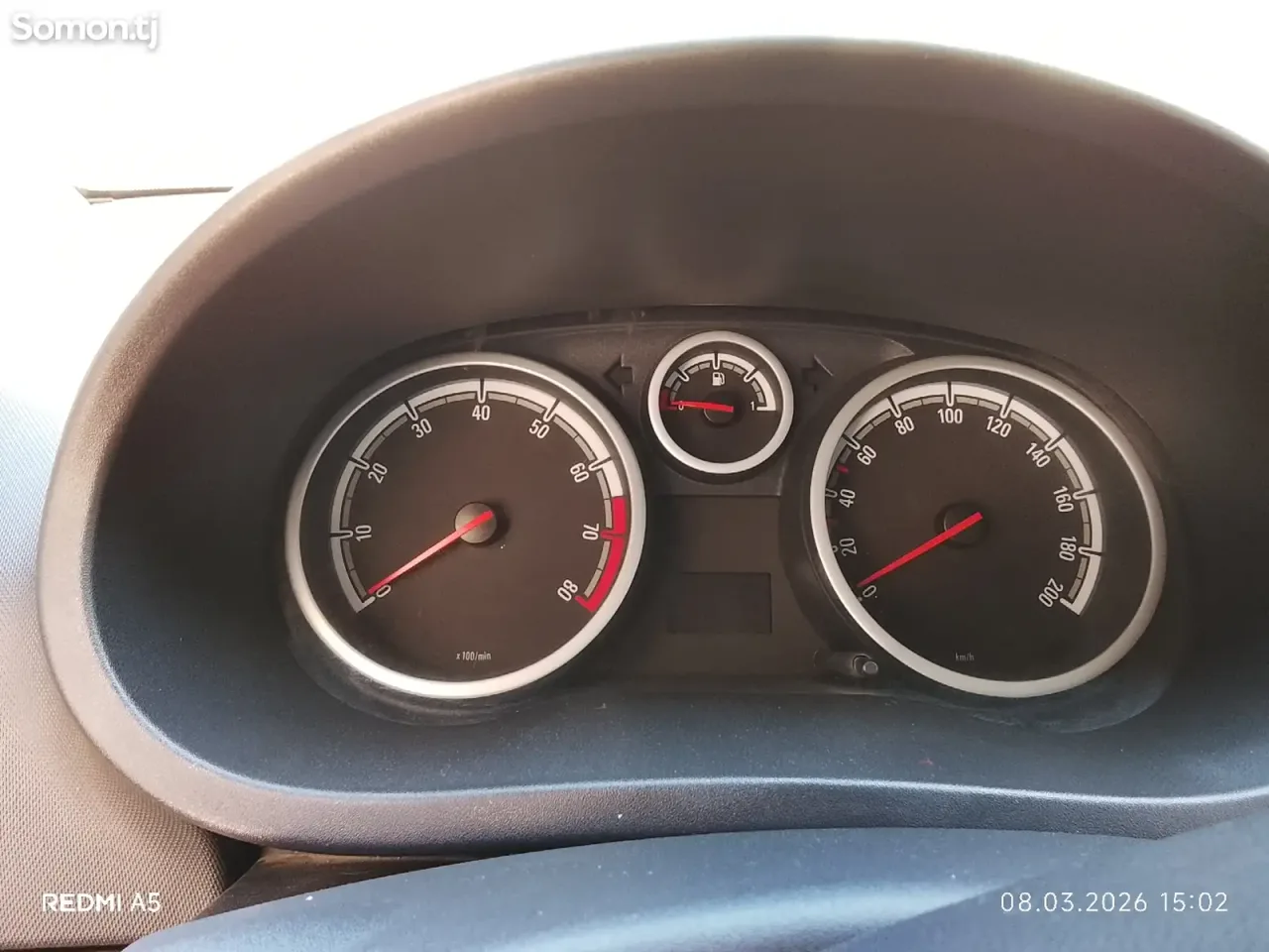 Opel Corsa 2010 · 1.6 MT