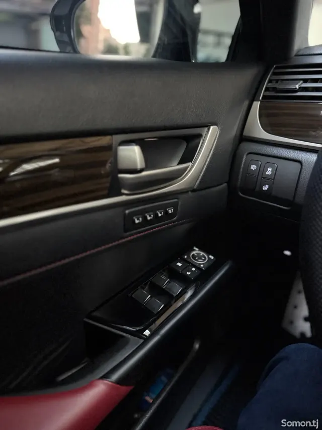 Lexus GS series 2015 · 3.5 AT