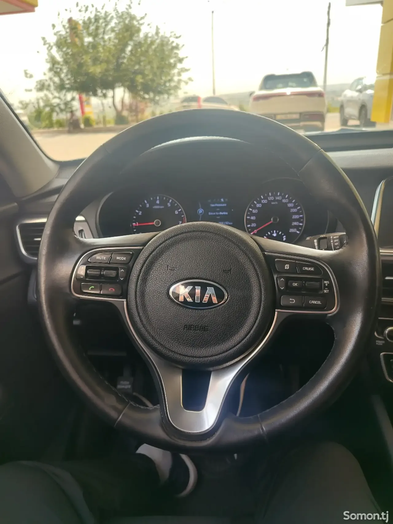 Kia K5 2016 · 2.0 AT