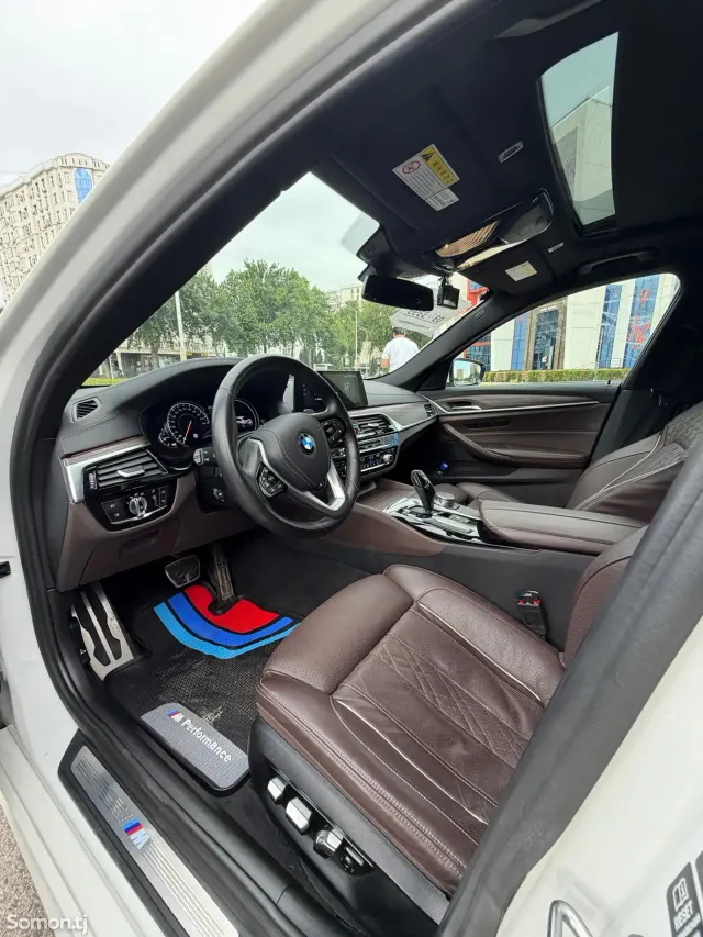 BMW 5 series 2017 · 2.0 AT