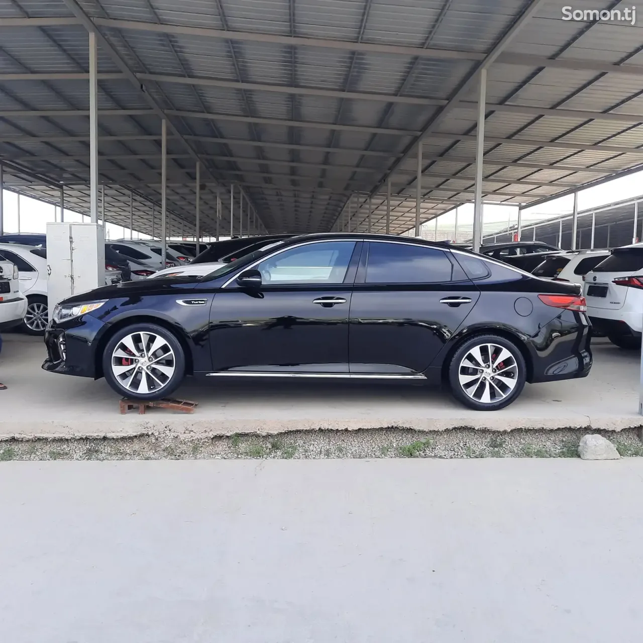 Kia Optima 2016 · 2.0 AT