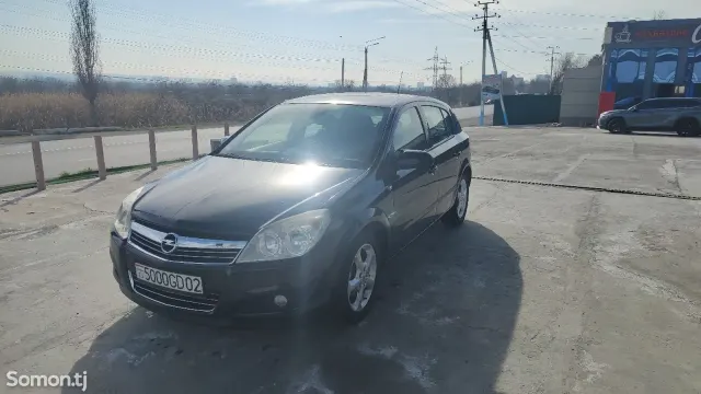 Opel Astra H 2008 · 1.6 MT
