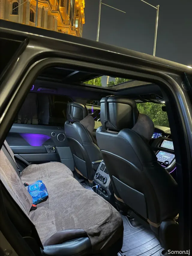 Land Rover Range Rover Sport 2018 · 3.0 AT