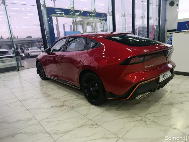 Changan UNI-V 2025 · 1.5 AMT