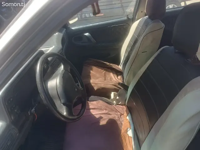 Daewoo Nexia 2004 · MT