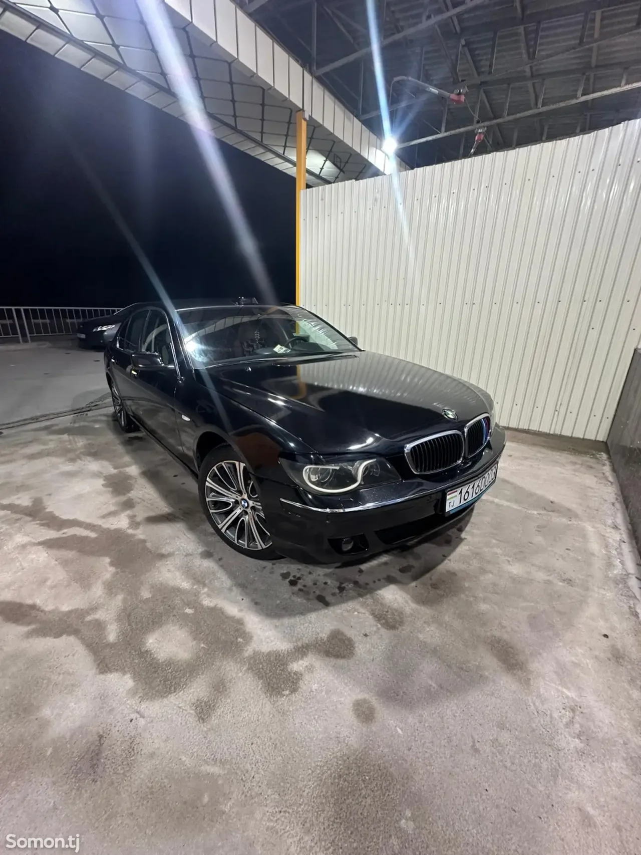 BMW 7 series 2008 · AT